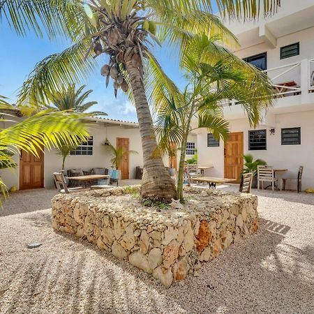 ホテル The Hut Bonaire クラレンダイク エクステリア 写真